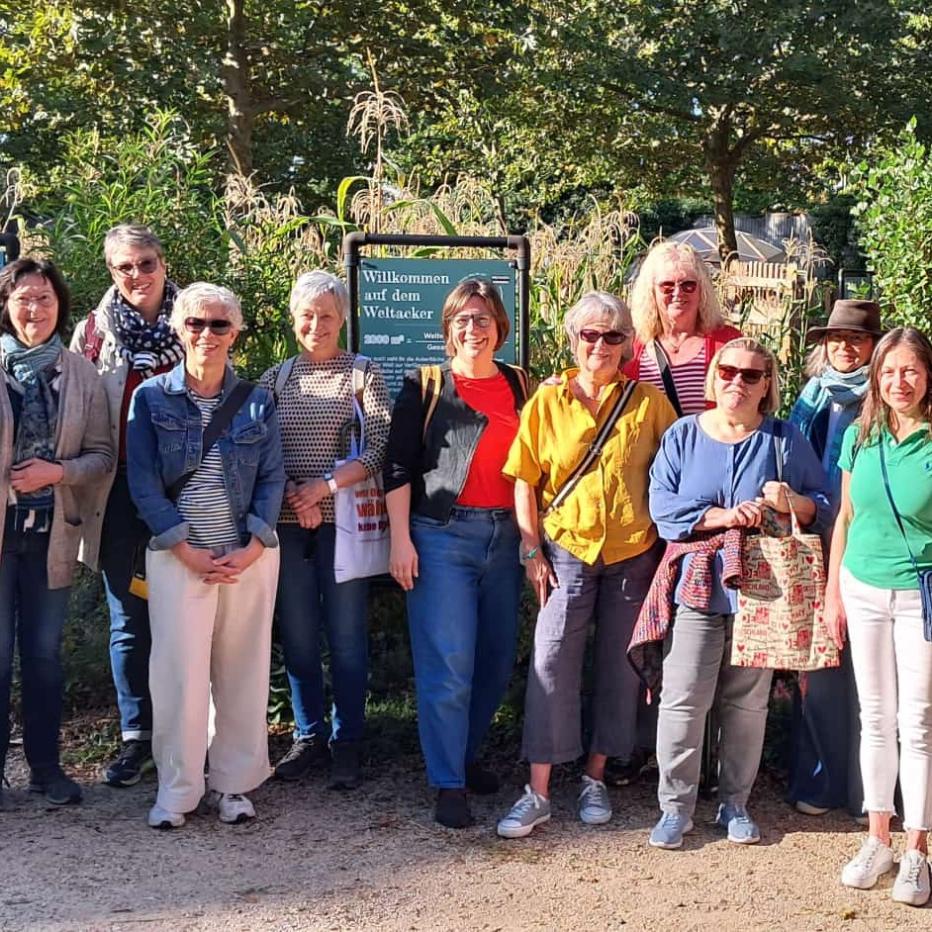 Besuch beim Weltacker Nürnberg (c) KEB MittenInFranken Besuch beim Weltacker Nürnberg